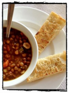 Barley soup with toasted ftira